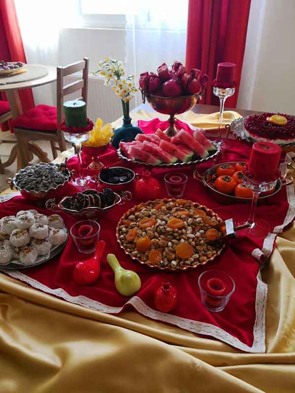50 تزیین شب یلدا ۱۴۰۲ جدید و متفاوت ویژه سال 1402 