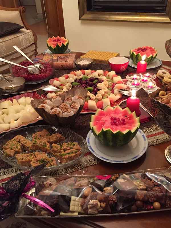 50 تزیین شب یلدا ۱۴۰۲ جدید و متفاوت ویژه سال 1402 