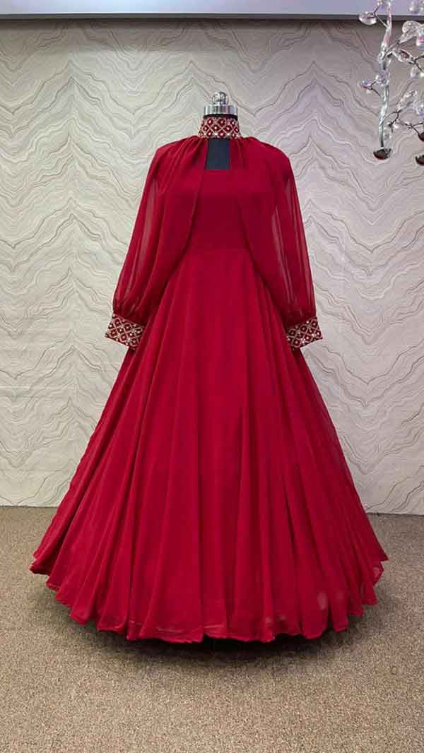 مدل لباس یلدایی عروس 2023; قرمز رنگ که دلبری داره