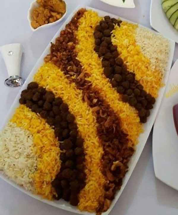 تزیین برنج با زعفران 2024; با قالب و بدون قالی خیلی خاص و متفاوت