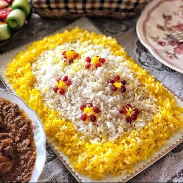تزیین برنج با زعفران 2024; با قالب و بدون قالی خیلی خاص و متفاوت